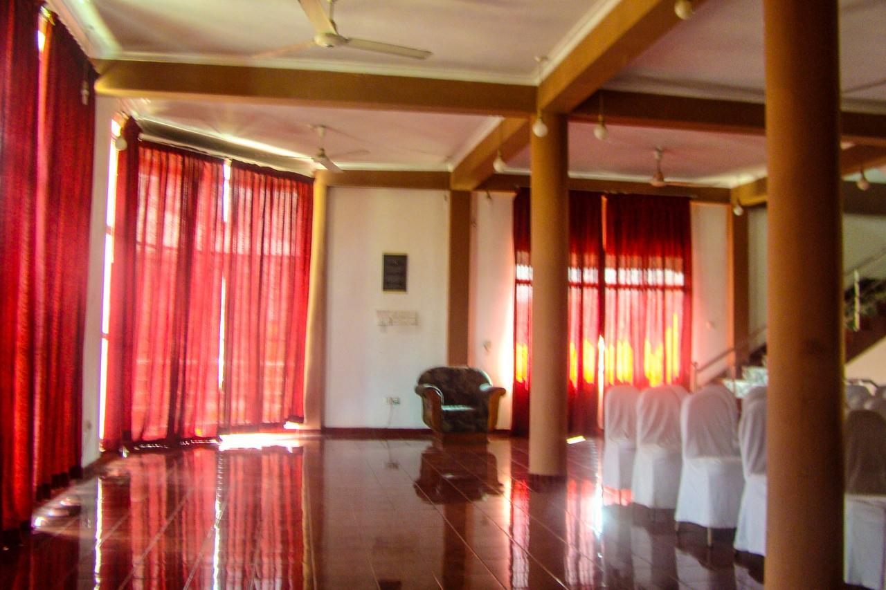Old Mahawasala Hotel Bambaragaleyaya Extérieur photo